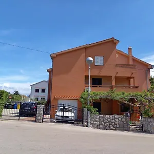  Apartment Valerija