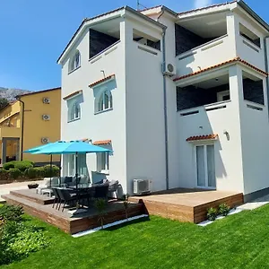  Apartment Matea I