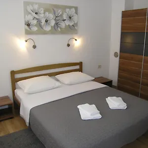 Apartament Mari With Terrace, Baška